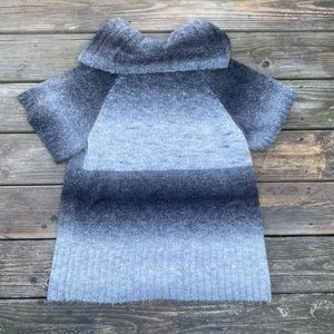 Cato sweater wide Cowl neck short sleeved shades of gray soft acrylic blend sz L